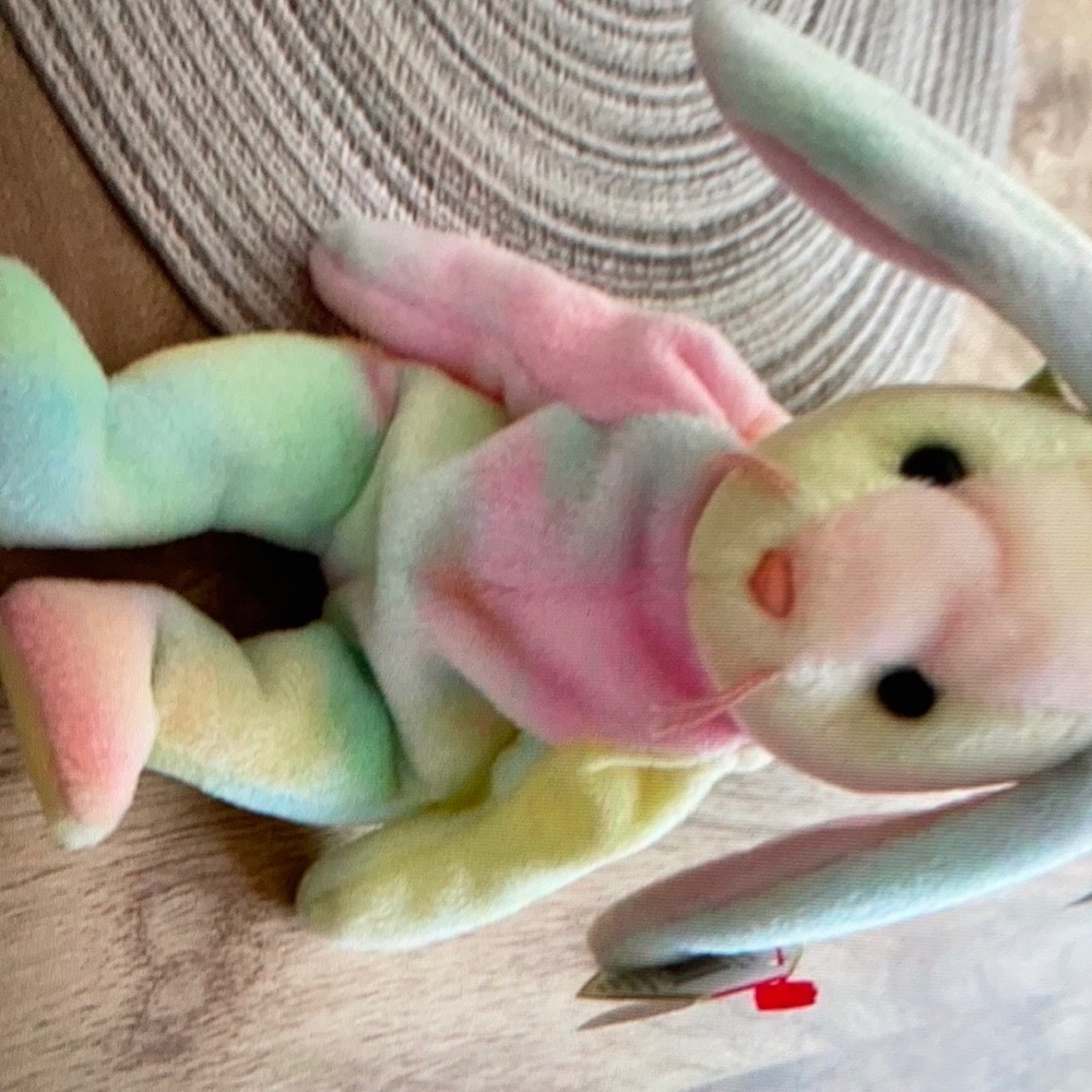Ty Beanie Baby Hippie the tie Dye rabbit